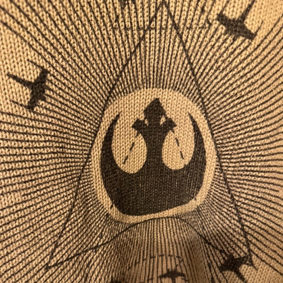 Star Wars Rebel Alliance Cold-Shoulder Sweater Size 3 (Plus) 🛰️ - Picture 2 of 10